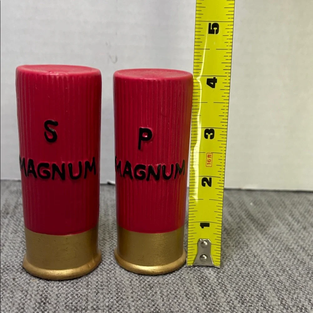 Magnum Shell Red and Gold Salt Pepper Shaker Set